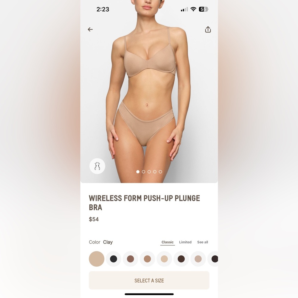 SKIMS Wireless Form Plunge Push-Up Bra